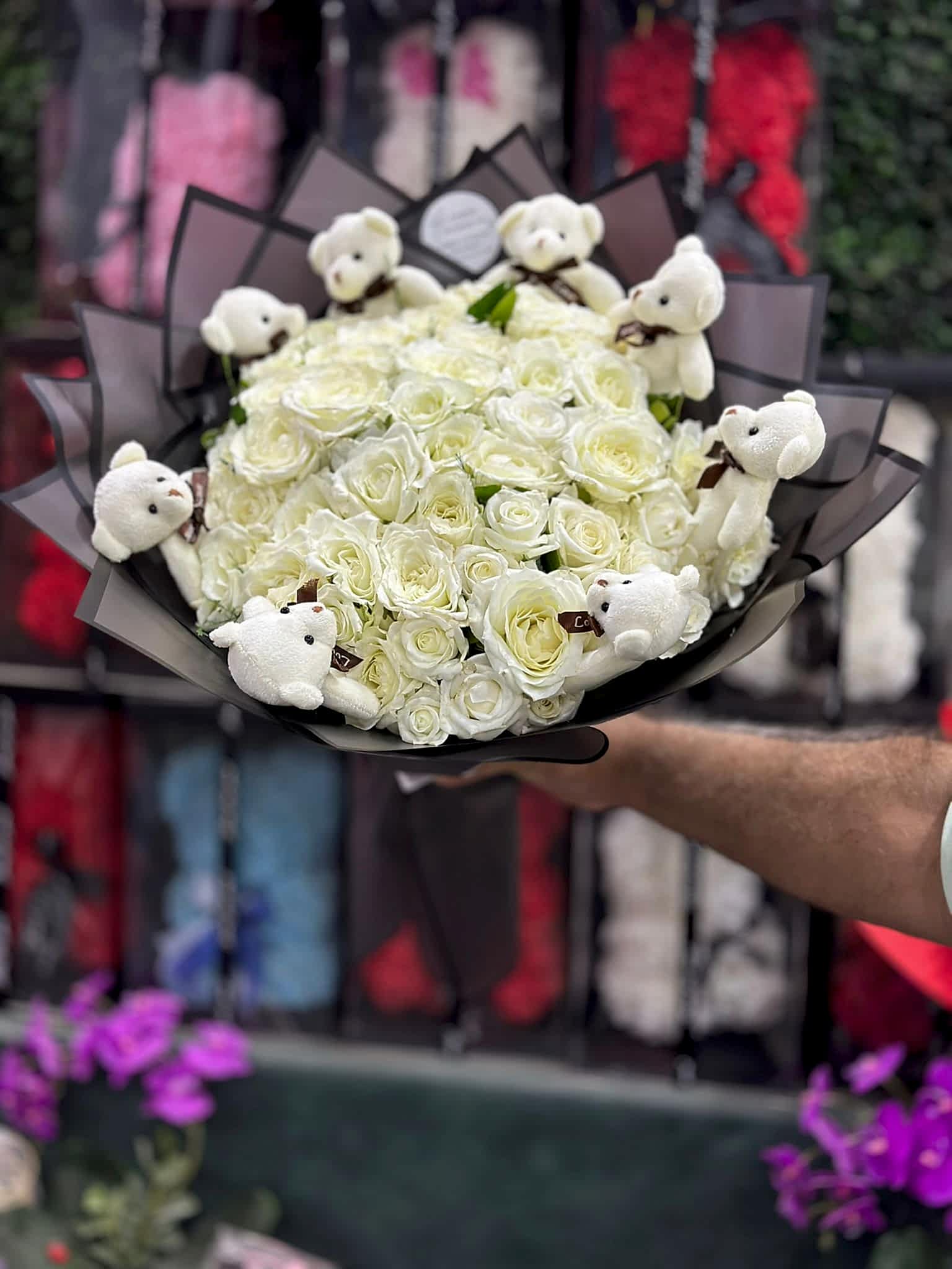 40 Adet Beyaz Gül ve Ayıcıklar